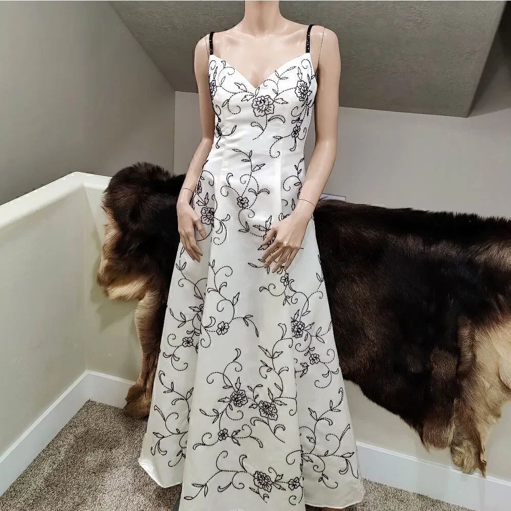 "1-off" Custom Sample Beaded Floral Sleeveless Evening Dress